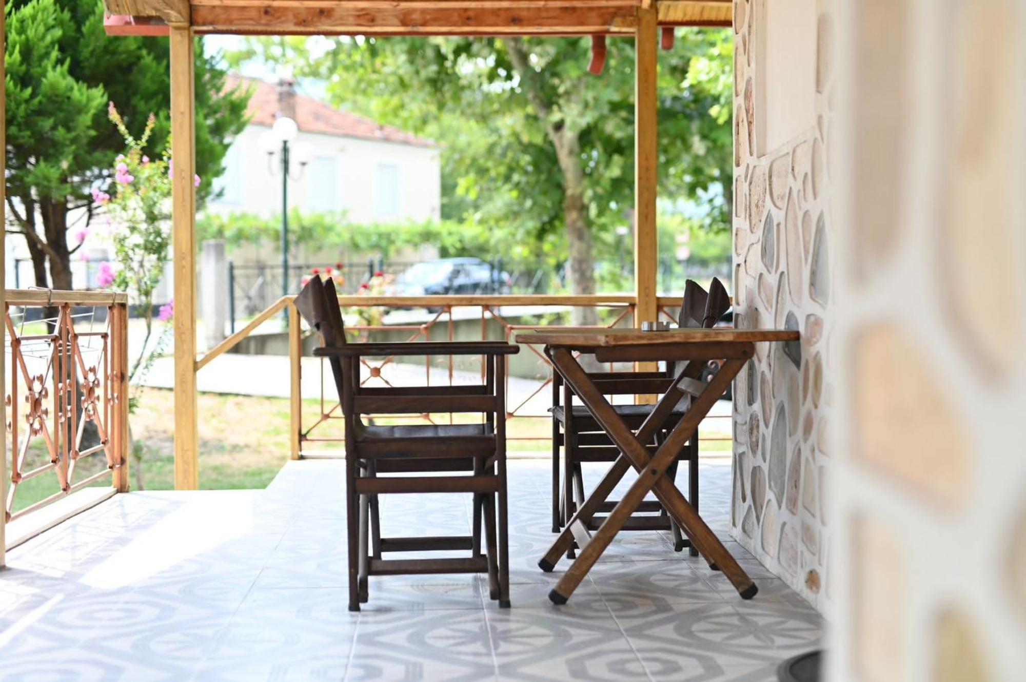 Guesthouse Agnandi Káto Loutrákion Exteriér fotografie